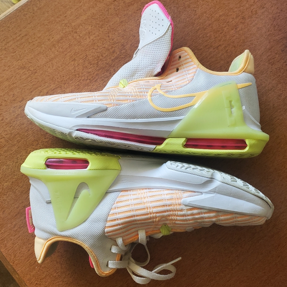 Nike LeBron witness 6 | white Melon tint